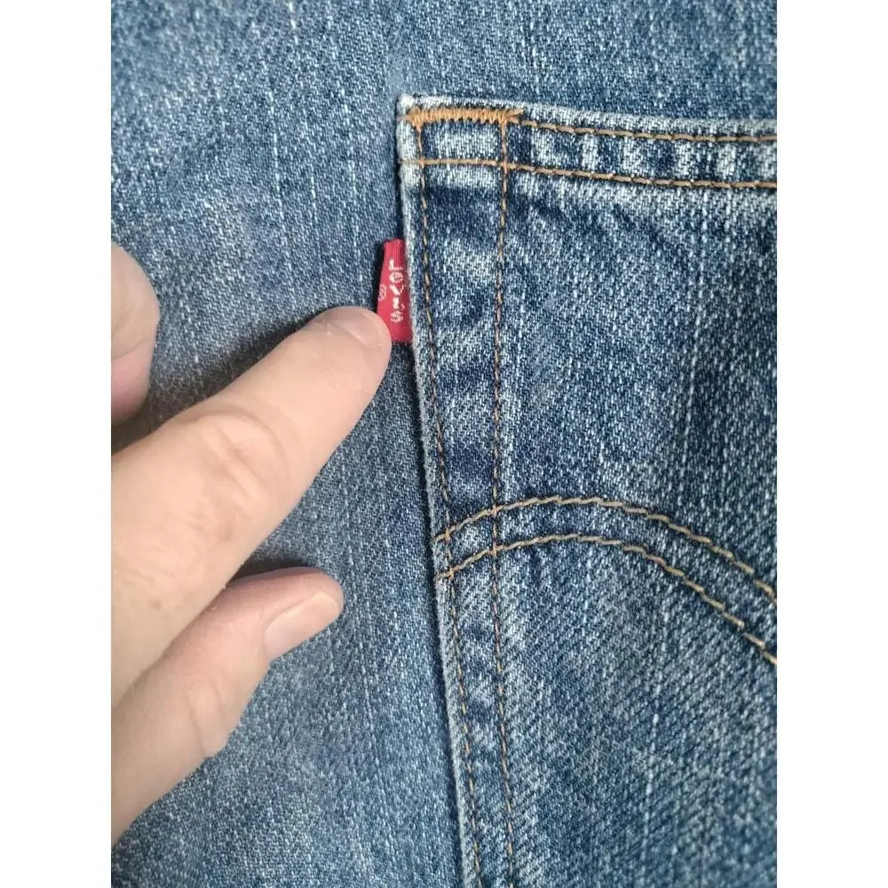 Vintage Levi's 505 Regular Fit Denim Shorts Jorts‎ Medium Wash Men's 36 x 10